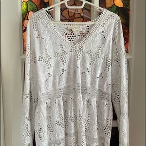 White crocheted /lace type top never worn